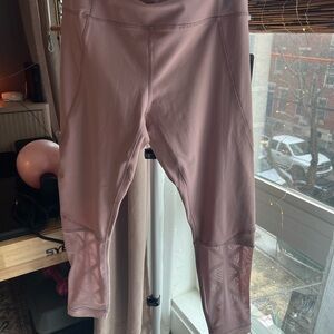 Reebok Performance Cropped Leggings - Dusty Pink